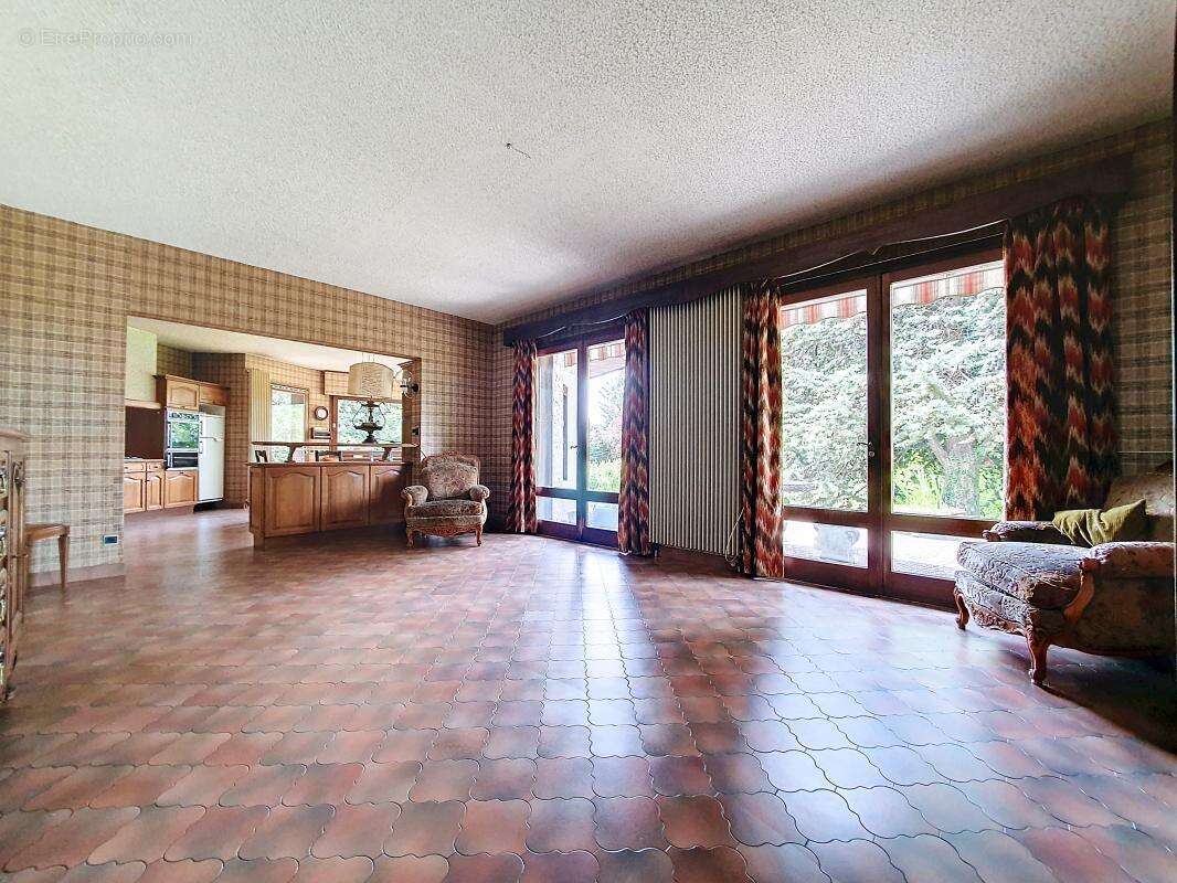 Maison à CHARANTONNAY