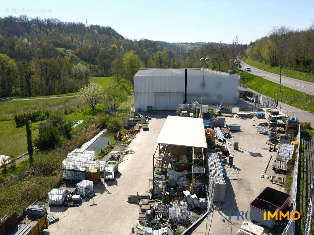 Commerce 340 m² à Bourgoin-Jallieu  - photo 4