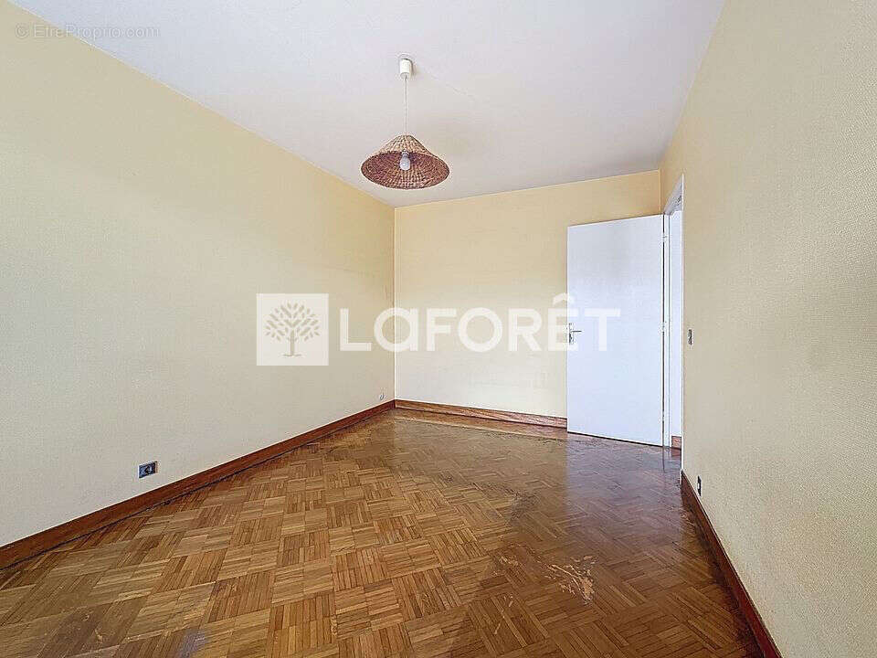 Appartement Marseille 4 pièce(s) 96 m2 - photo 6