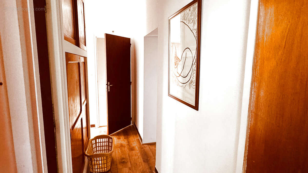 Longère bourguignonne située dans le secteur d' ISLAND au prix de 246 100 €. - photo 18
