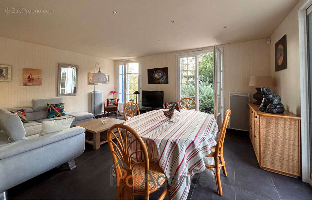 Maison à SAINT-PALAIS-SUR-MER