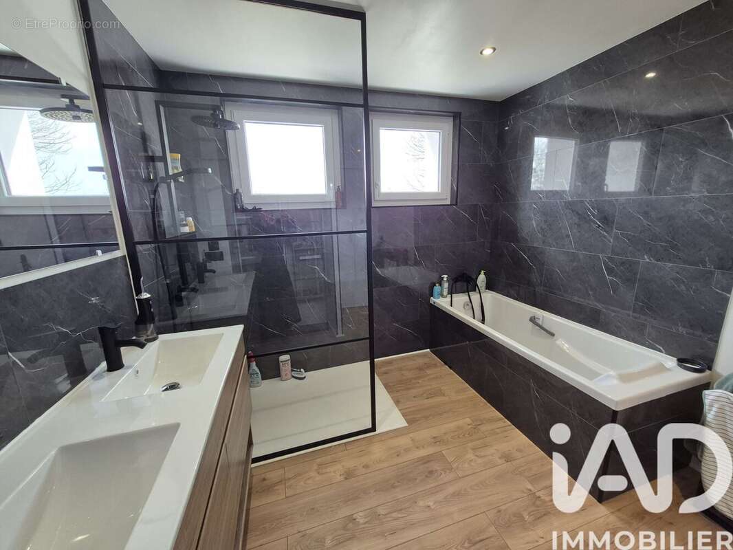 Photo 4 - Maison à SALIGNY