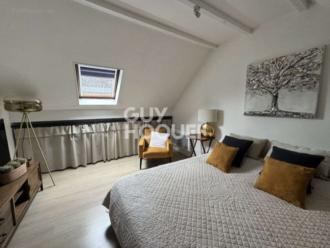 Maison charmante à vendre à Gault-Soigny, havre de paix et de lumière - photo 7