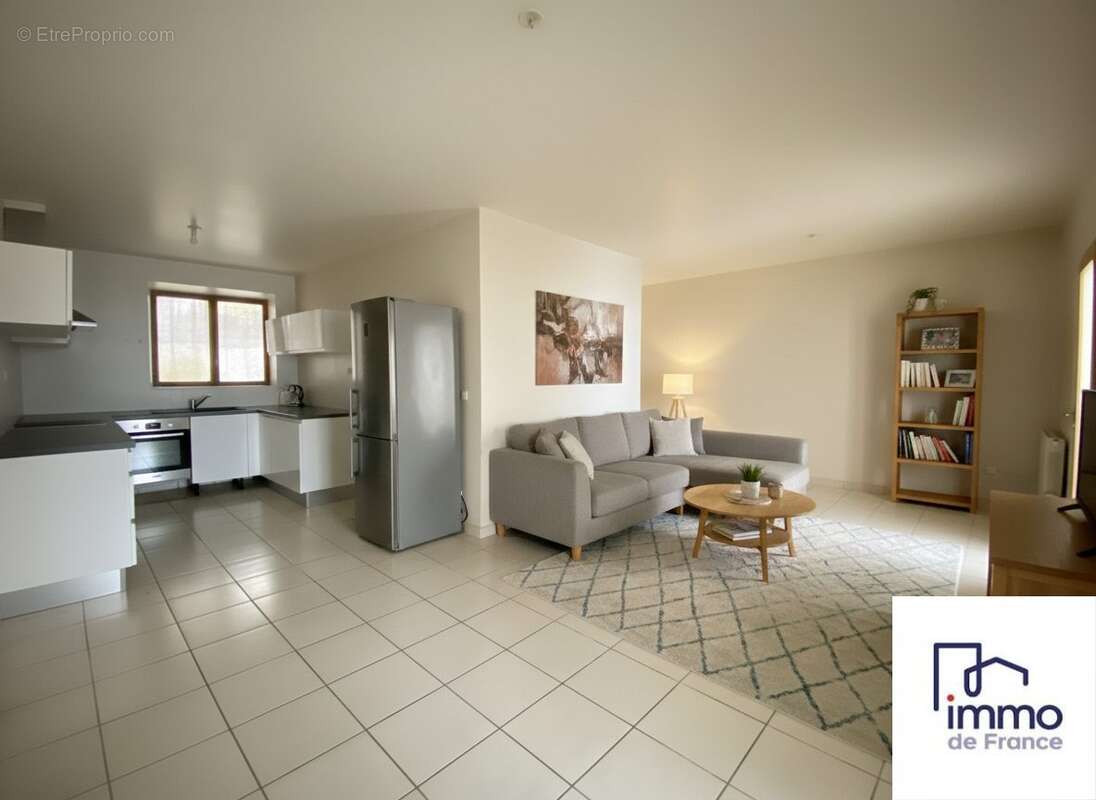 Appartement 341 m² à Pont-Eveque  - photo 5