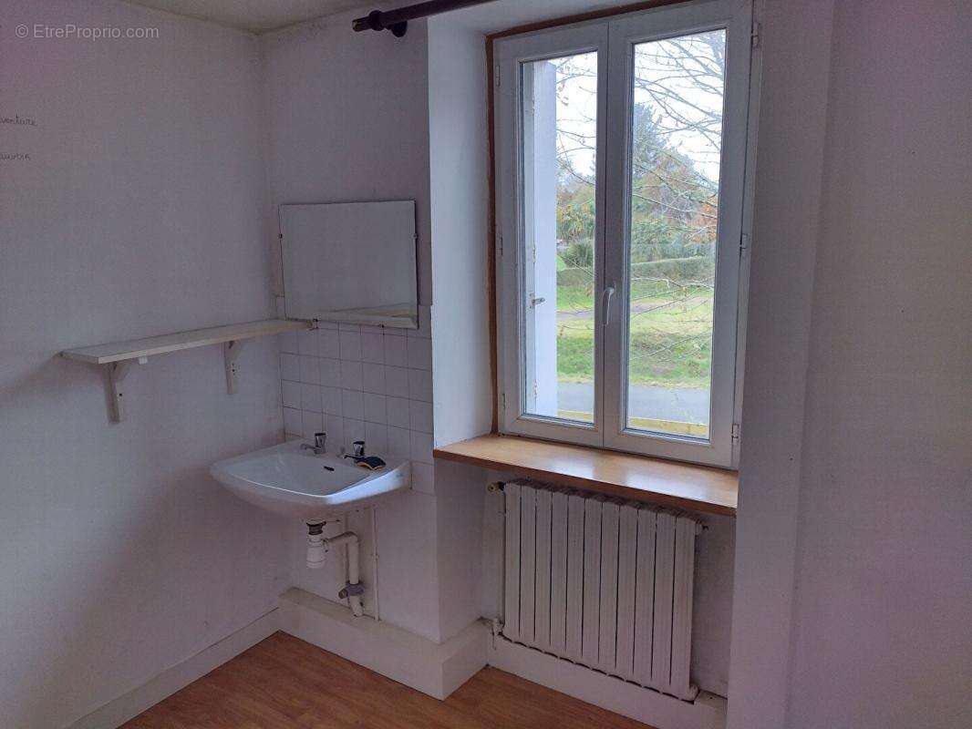 Maison à LA FEUILLEE