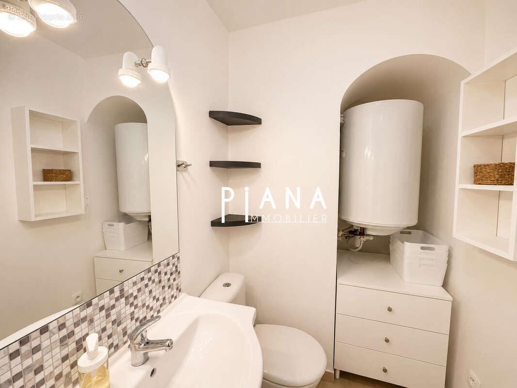 Appartement à MARSEILLE-5E