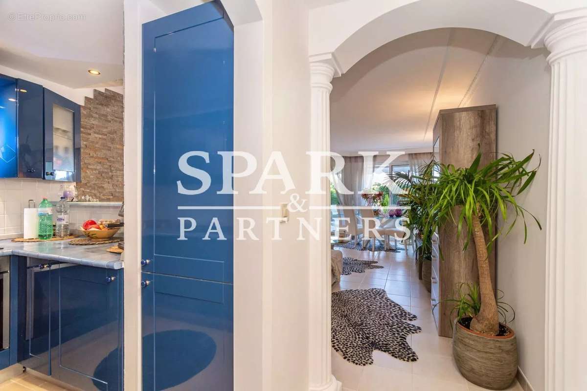 Appartement à ROQUEBRUNE-CAP-MARTIN