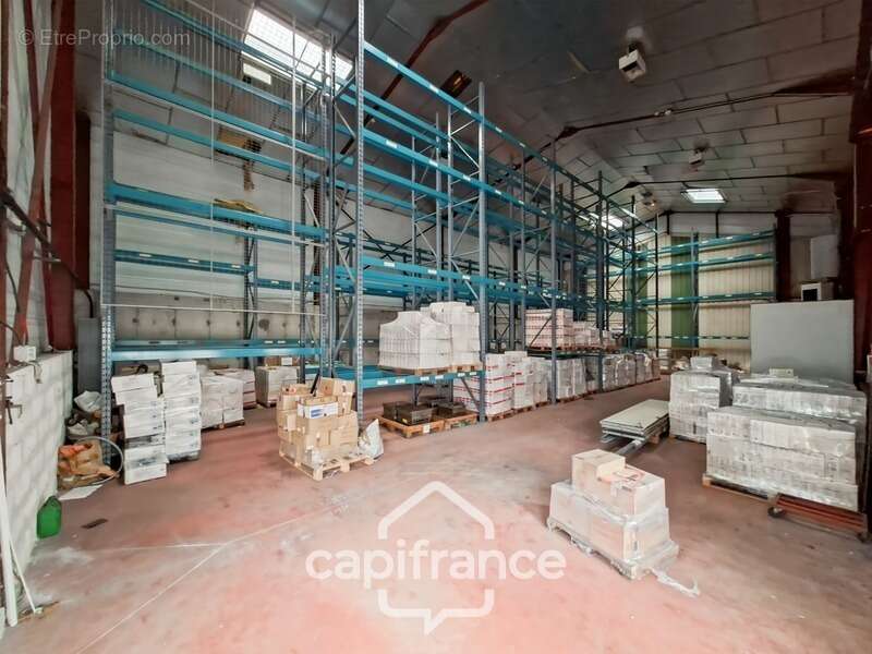 Commerce à CELLES-SUR-DUROLLE
