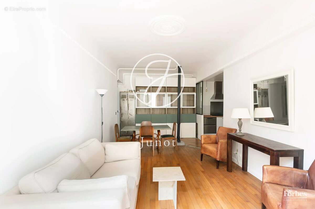 Paris 18e - BACHELET - Appartement à vendre - 2 pièces - 46,44m² Carrez - 1 chambre - Terrasse 7,12m². - photo 10