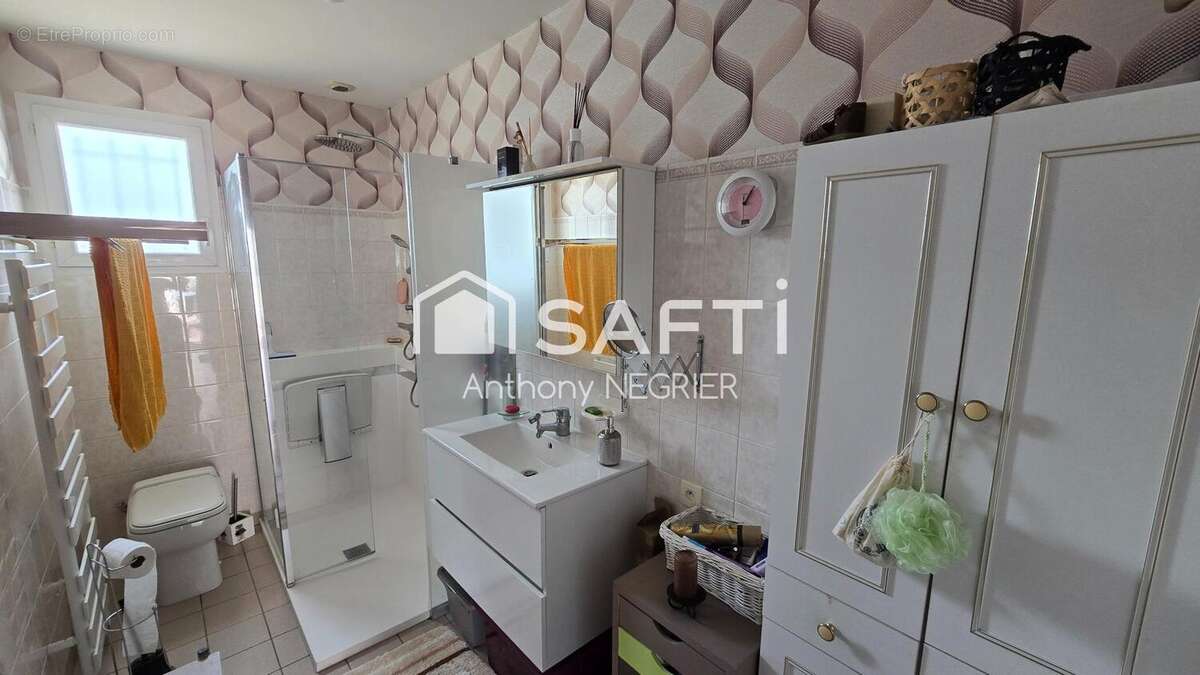 Maison 86 m² à Domfront  - photo 5