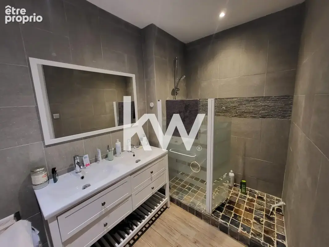 Appartement 3 pièces 79 m² à vendre à Saint-Etienne (42100) - photo 6