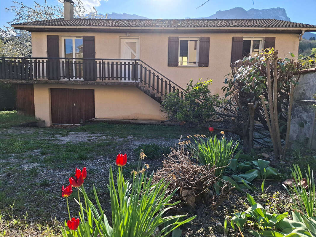 Maison à CHAPAREILLAN