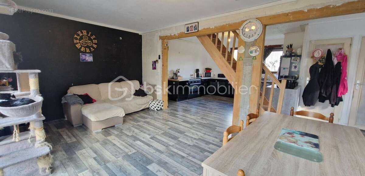 Maison à JOUY-SUR-MORIN