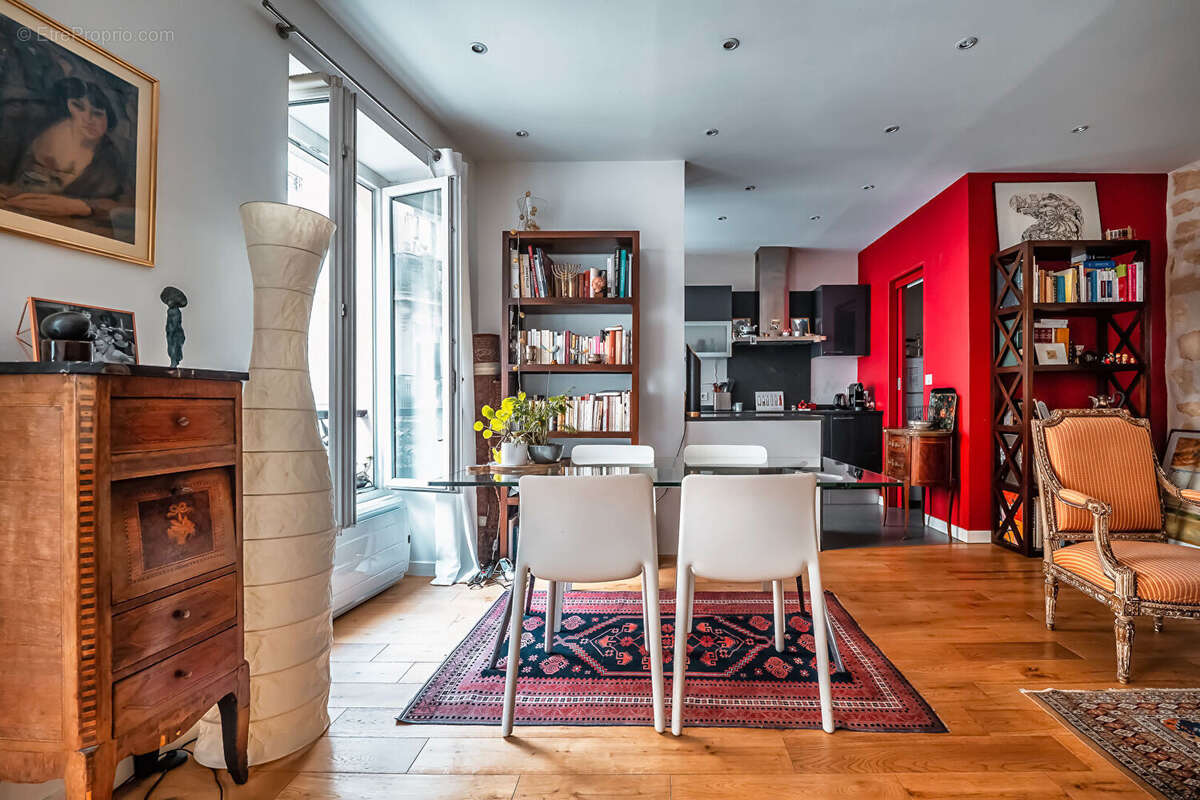 Appartement à PARIS-17E