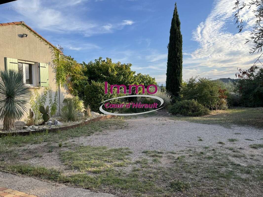 Maison à SAINT-BAUZILLE-DE-LA-SYLVE