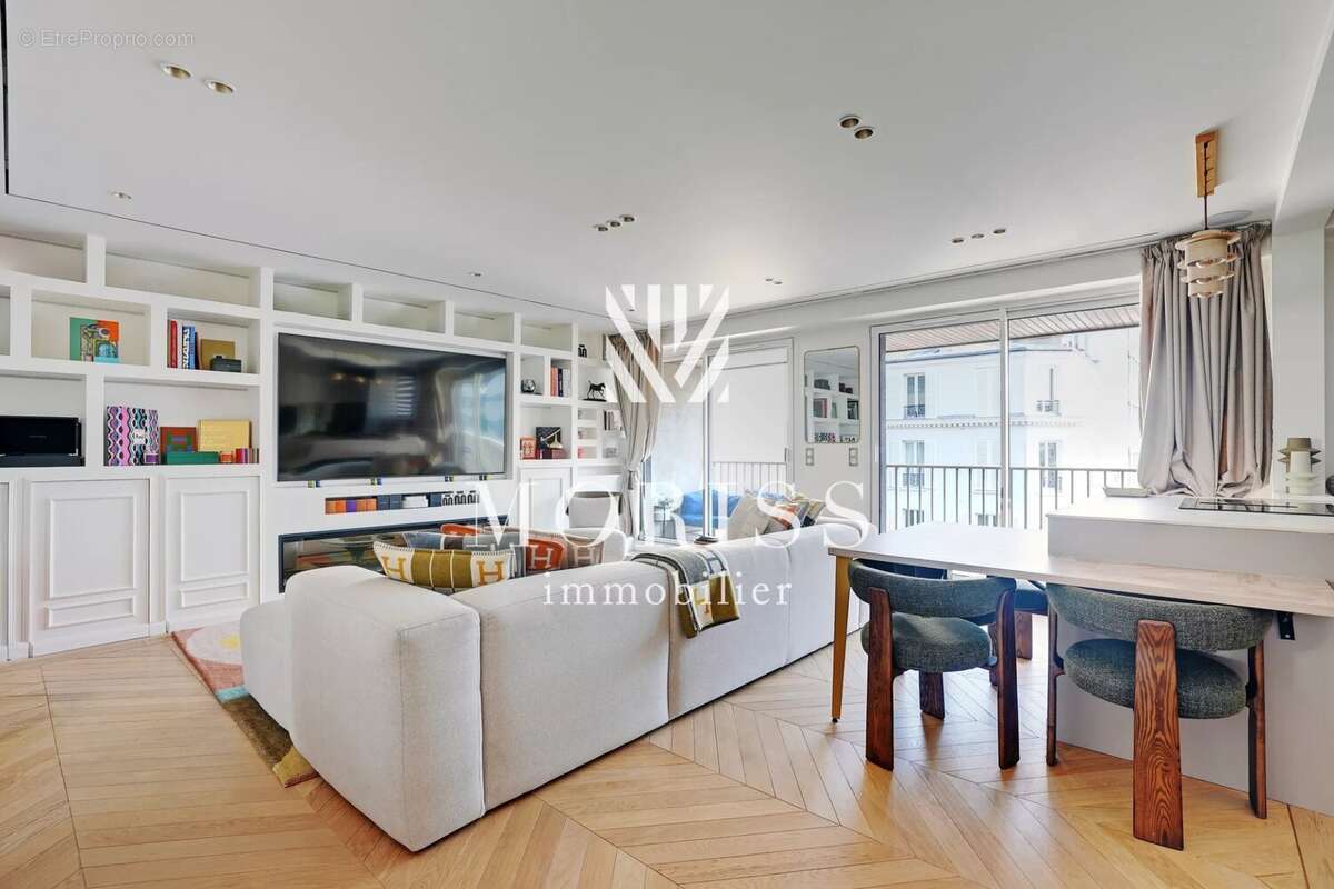 Appartement à NEUILLY-SUR-SEINE