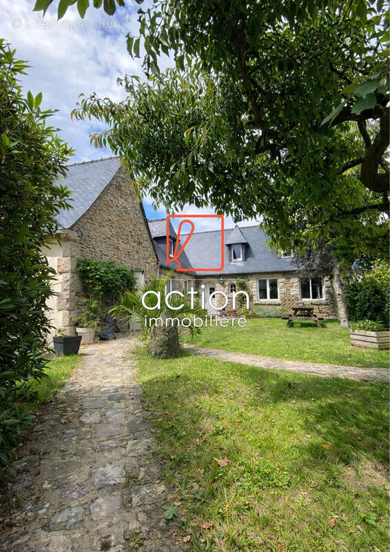 Ensemble immobilier de 197m2   Langoat - photo 3