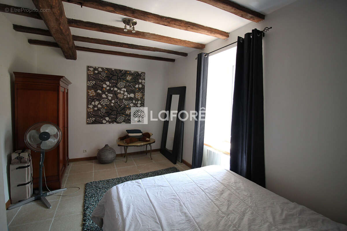 Maison à PAUSSAC-ET-SAINT-VIVIEN