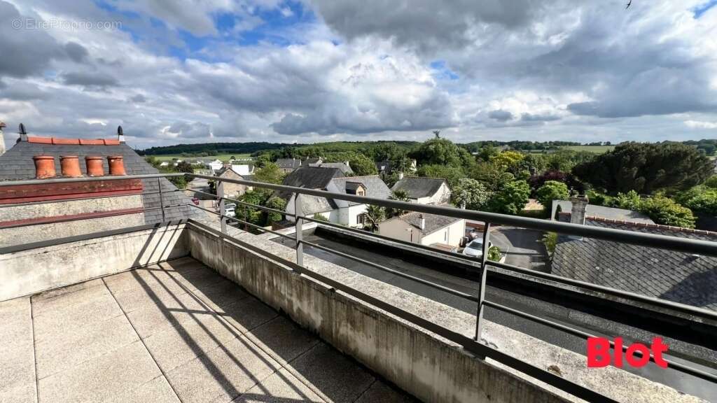 Appartement à ORGERES