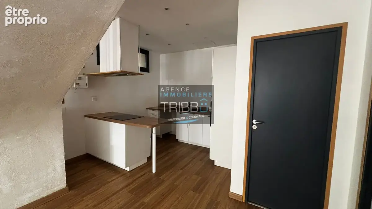 Maison de village en duplex de 80 m2 avec grand garage - TRESSERE - photo 7
