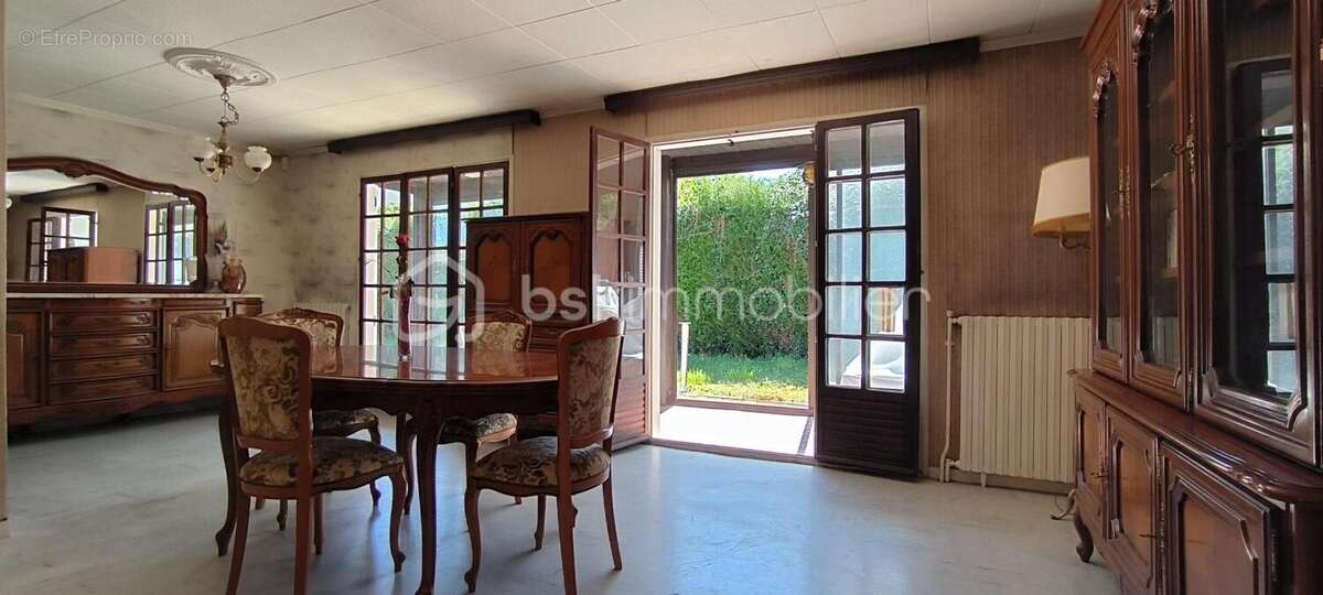 Maison à SEREZIN-DU-RHONE