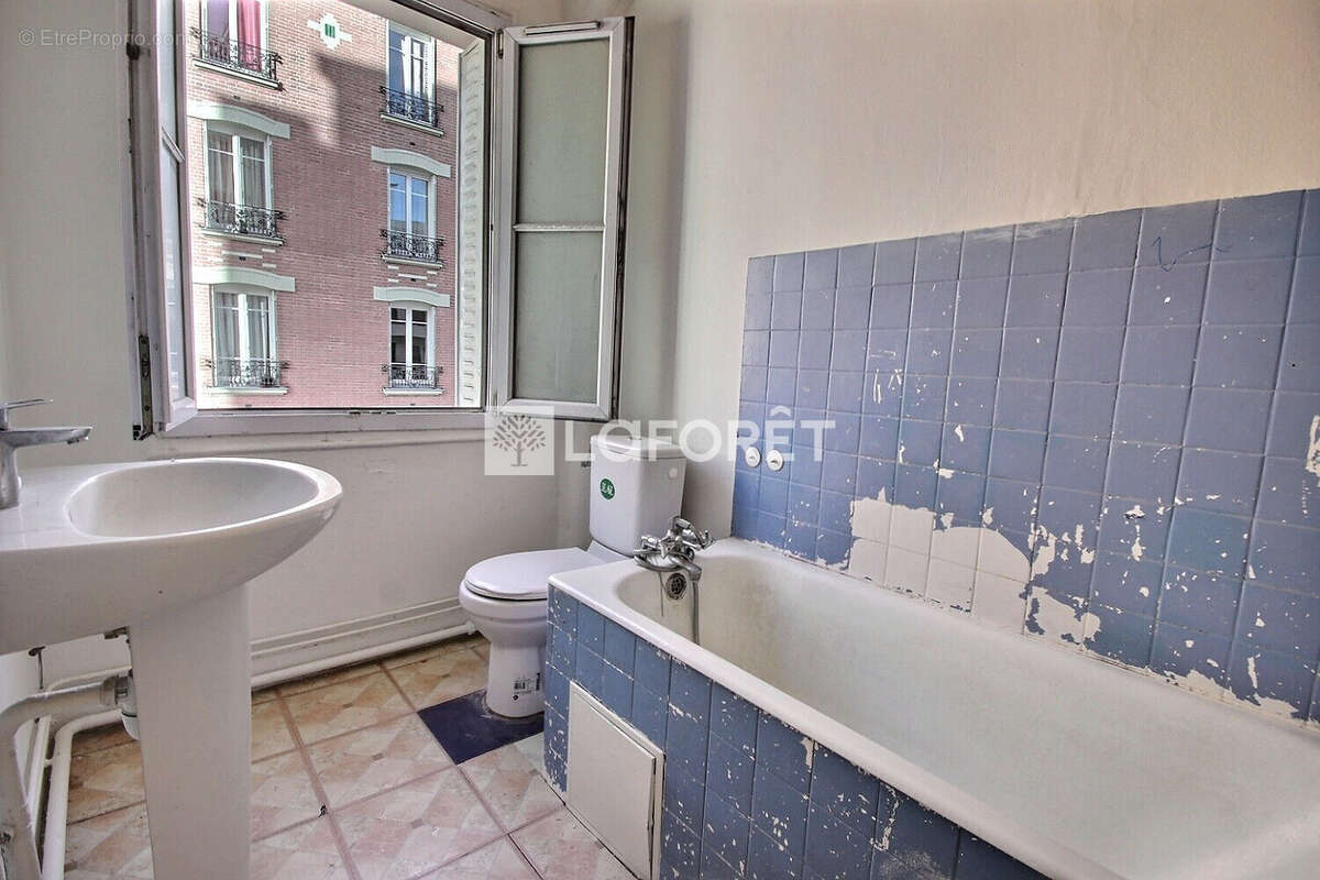 Appartement à LA GARENNE-COLOMBES