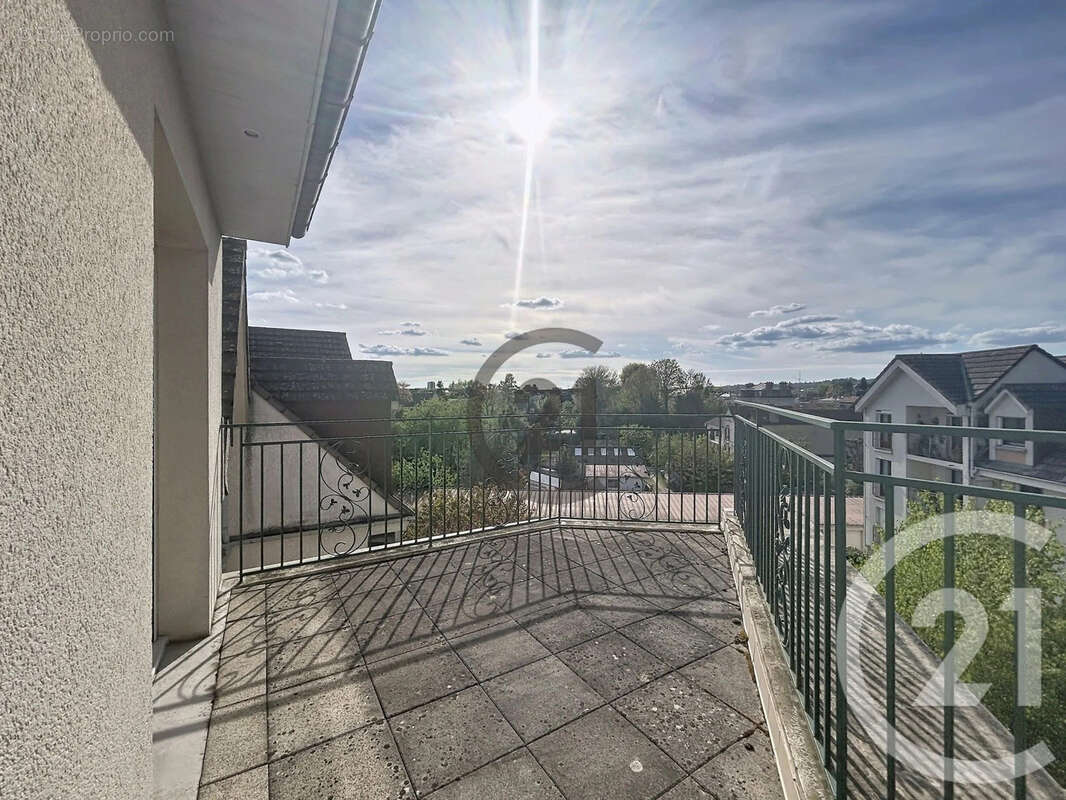 Appartement à MONTEREAU-FAULT-YONNE