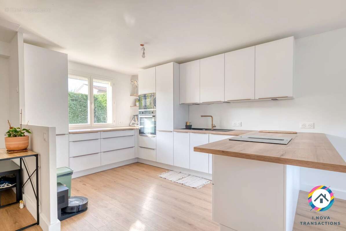 Maison à VILLEFRANCHE-SUR-SAONE