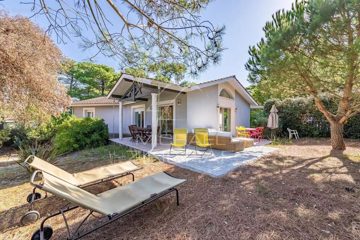 Maison à LE BOUSCAT