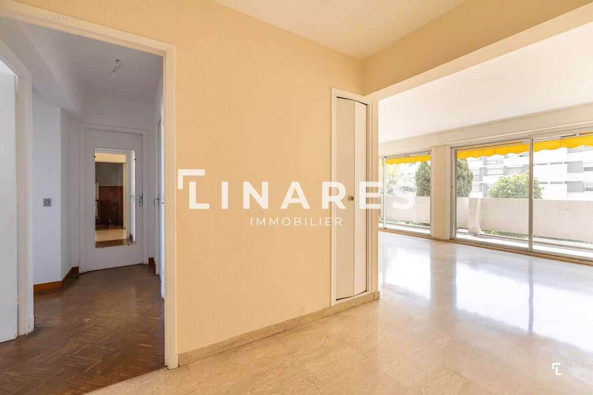 Appartement à MARSEILLE-8E