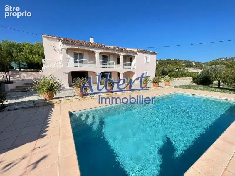 Maison à OLLIOULES
