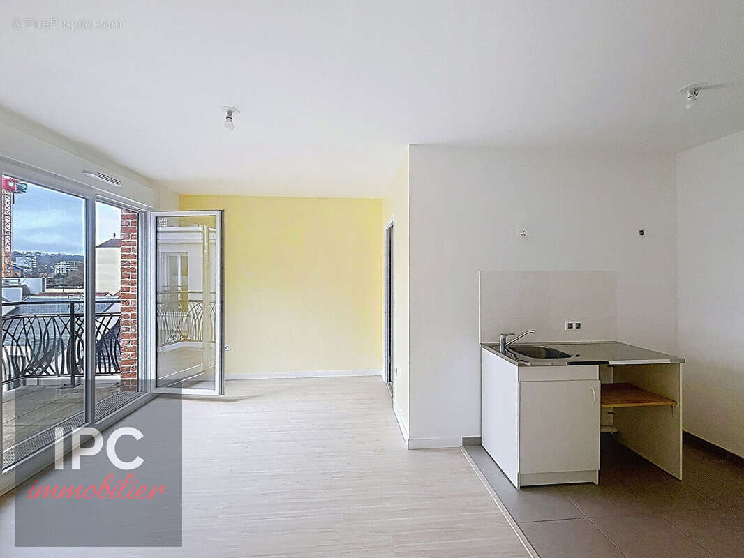 Appartement à SAINT-GRATIEN