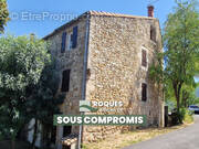 Maison à SAINT-ETIENNE-DE-GOURGAS