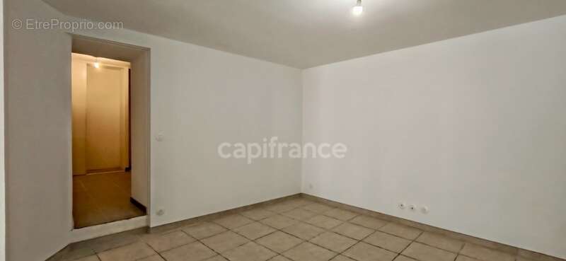Appartement à EYRAGUES
