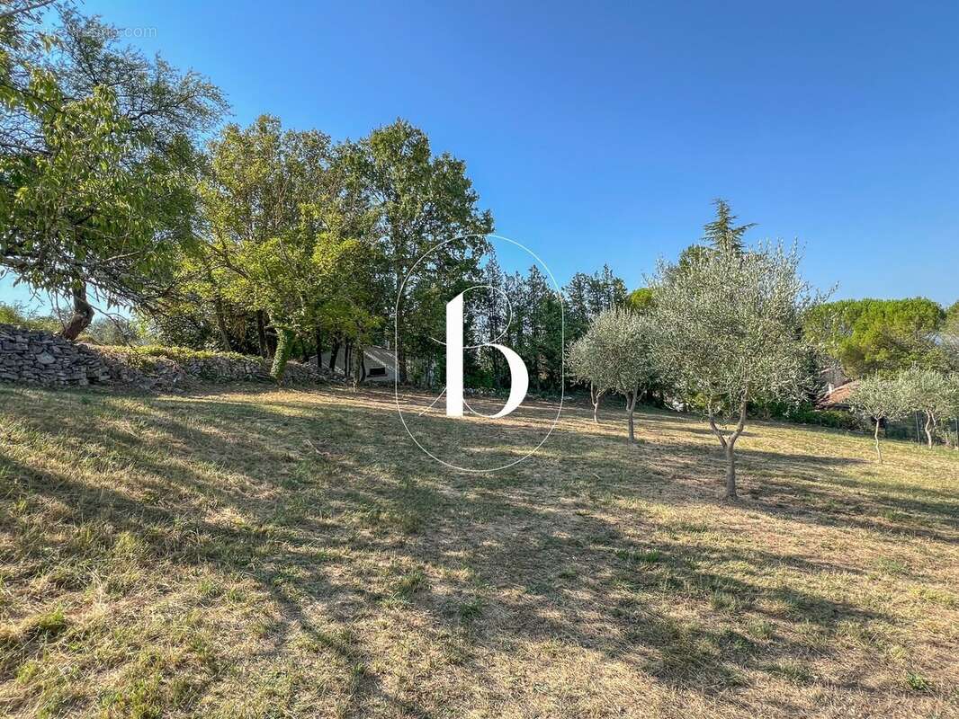 Terrain à BARJAC