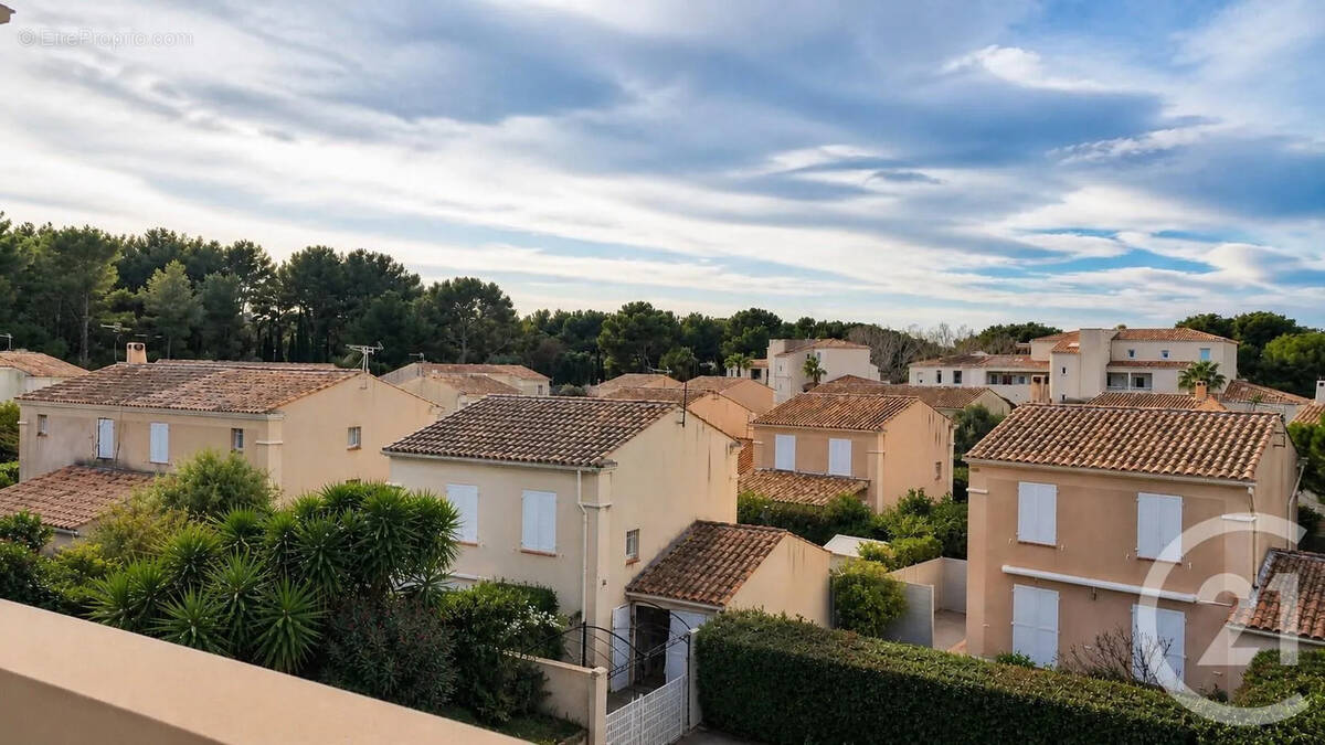 Appartement à SIX-FOURS-LES-PLAGES
