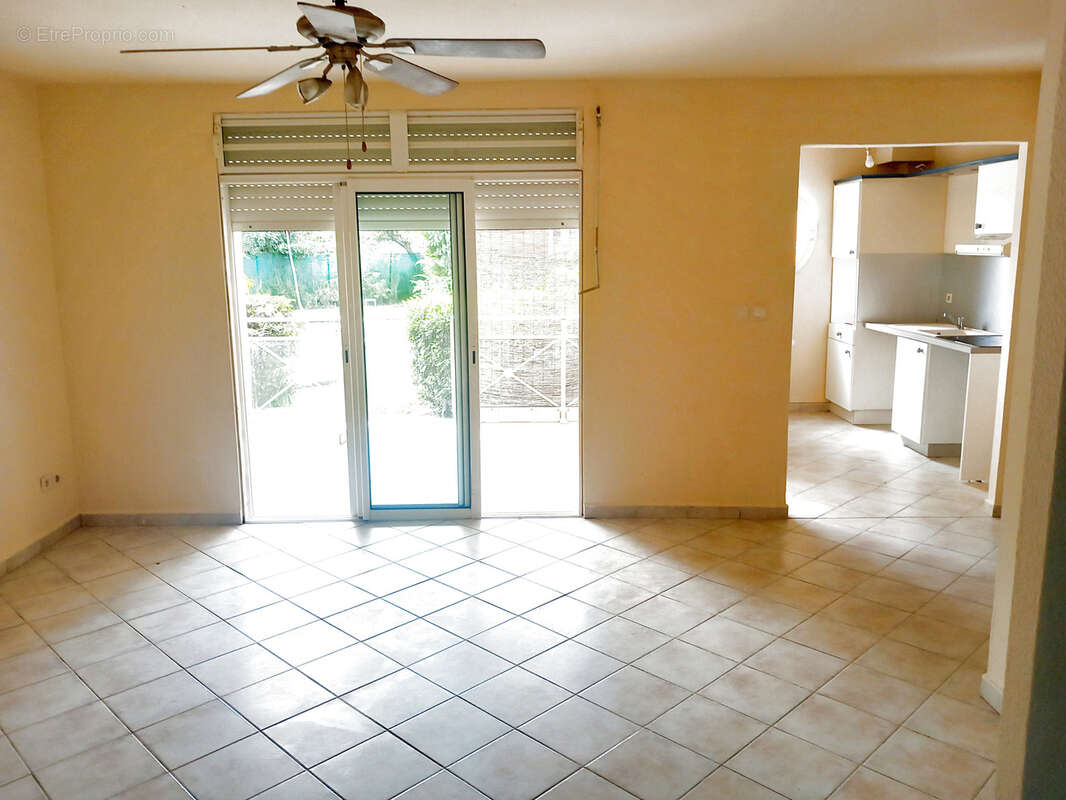 Appartement à BAIE-MAHAULT