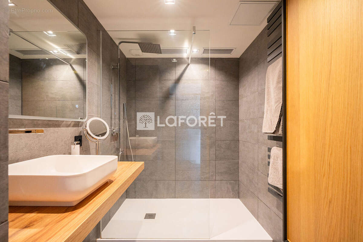 Appartement à MARSEILLE-12E