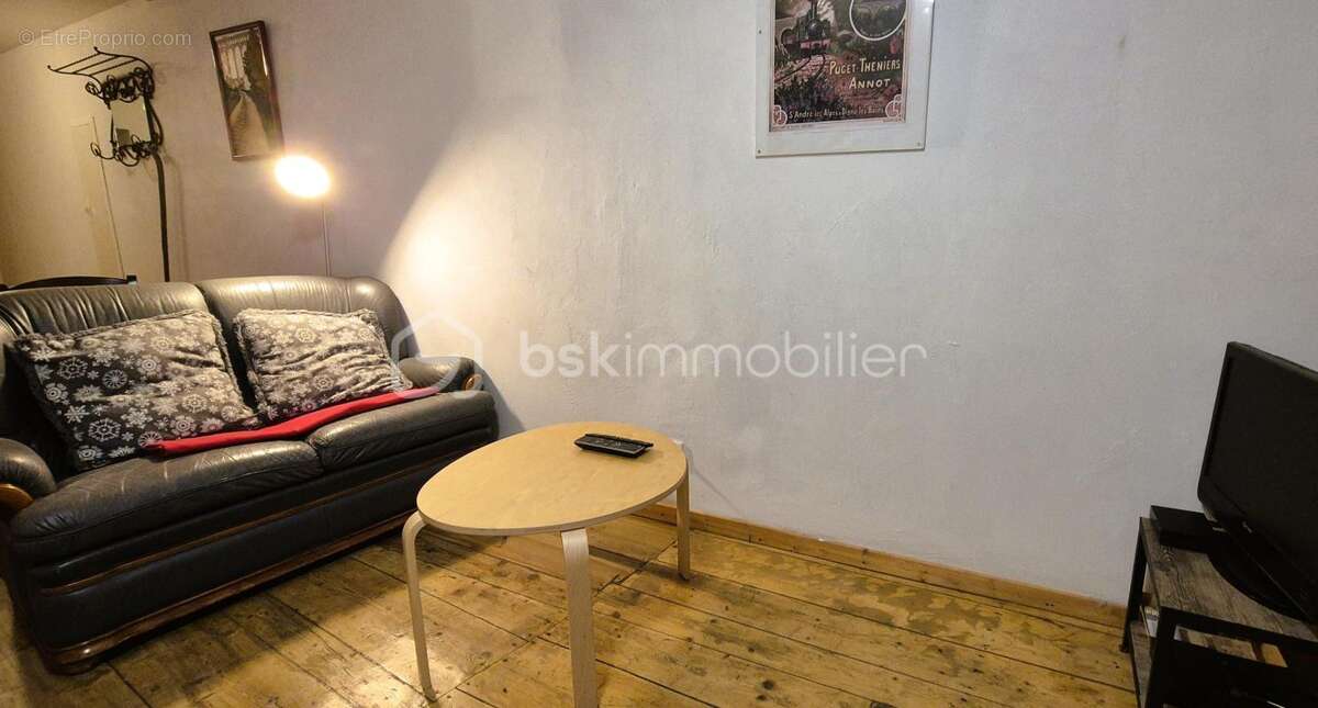 Appartement à COLMARS