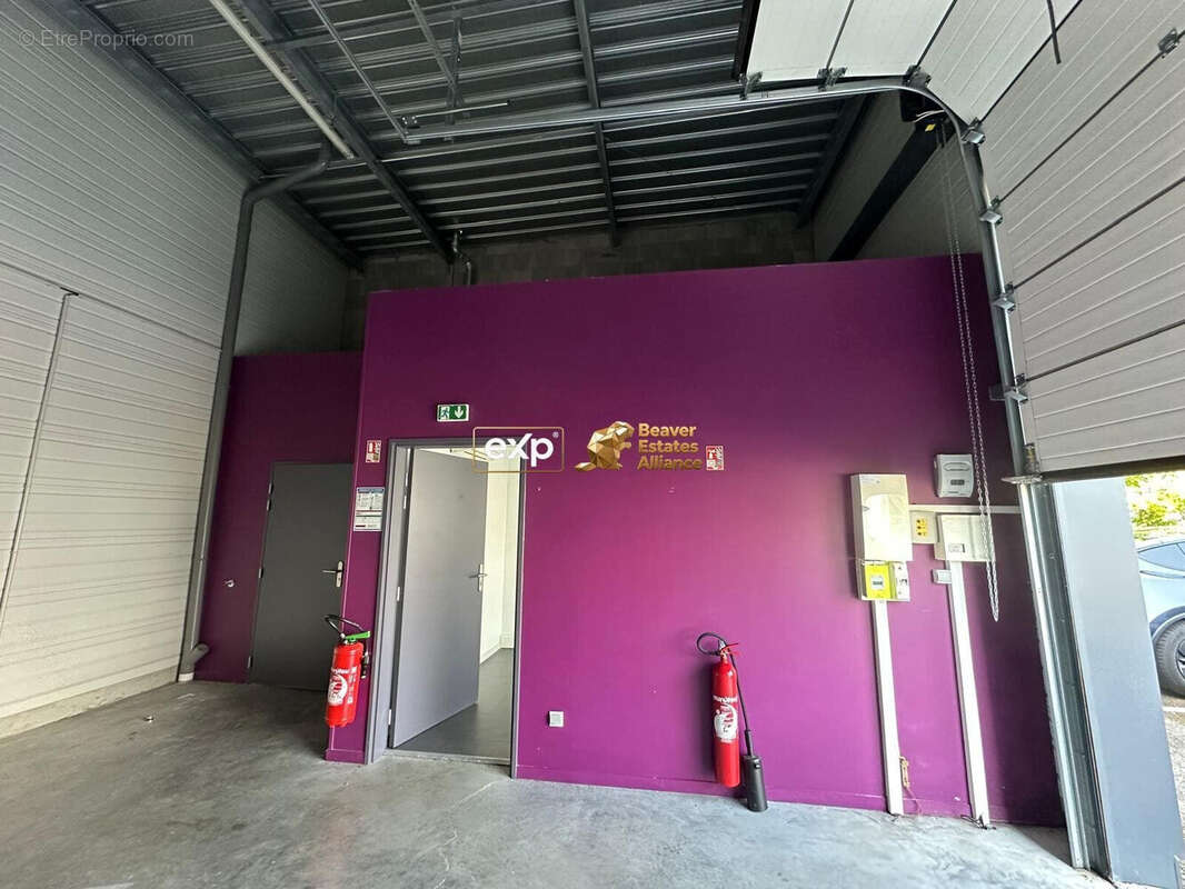 Commerce 40 m² à Tresses  - photo 2