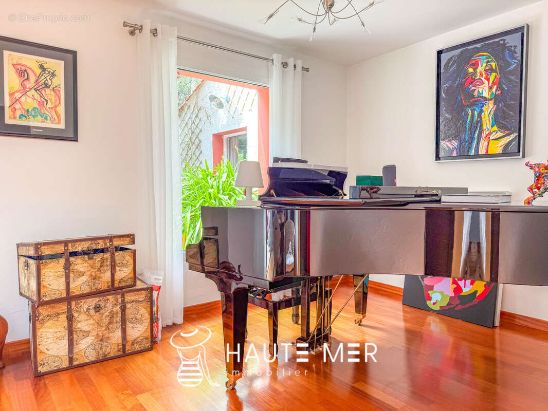 Maison à TALMONT-SAINT-HILAIRE