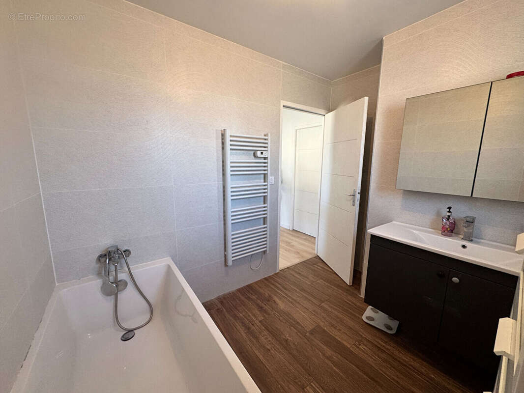 Maison à BRETTEVILLE-SUR-LAIZE