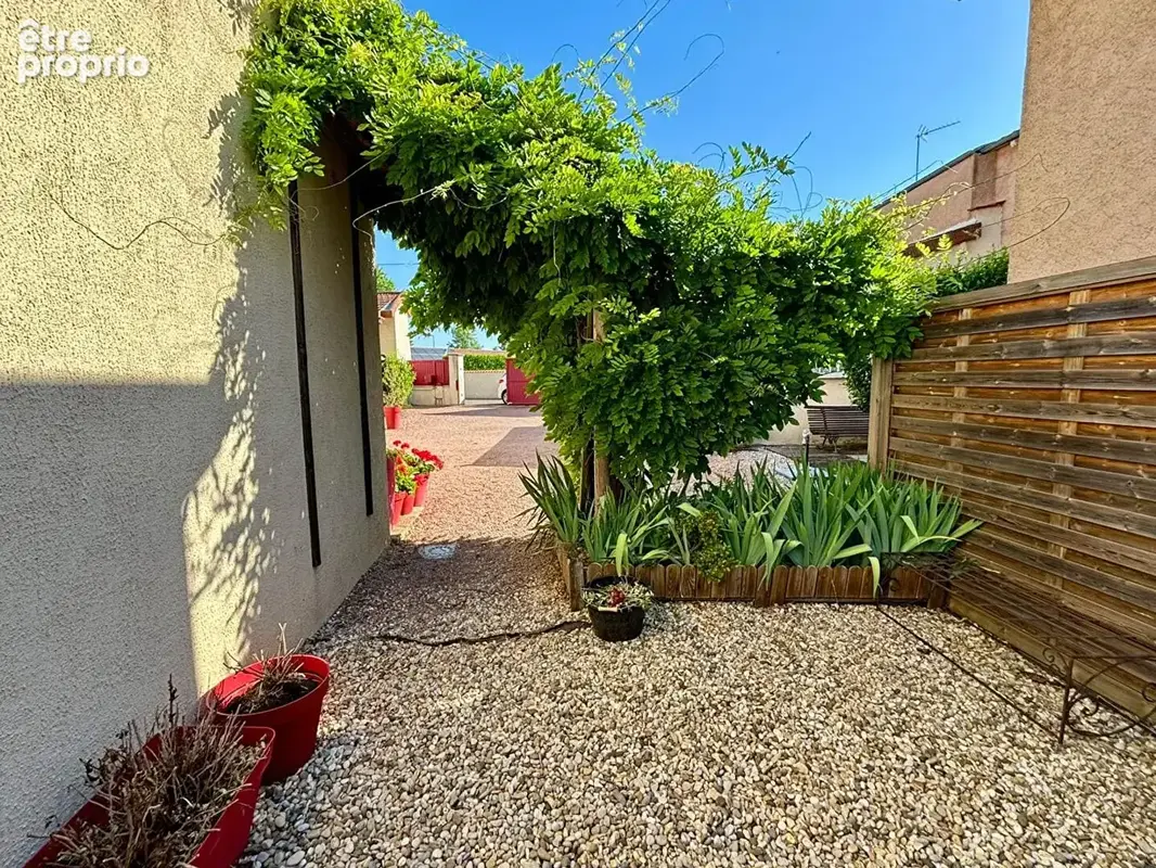 Maison familiale 141 m² pouilly-sous-charlieu - photo 18