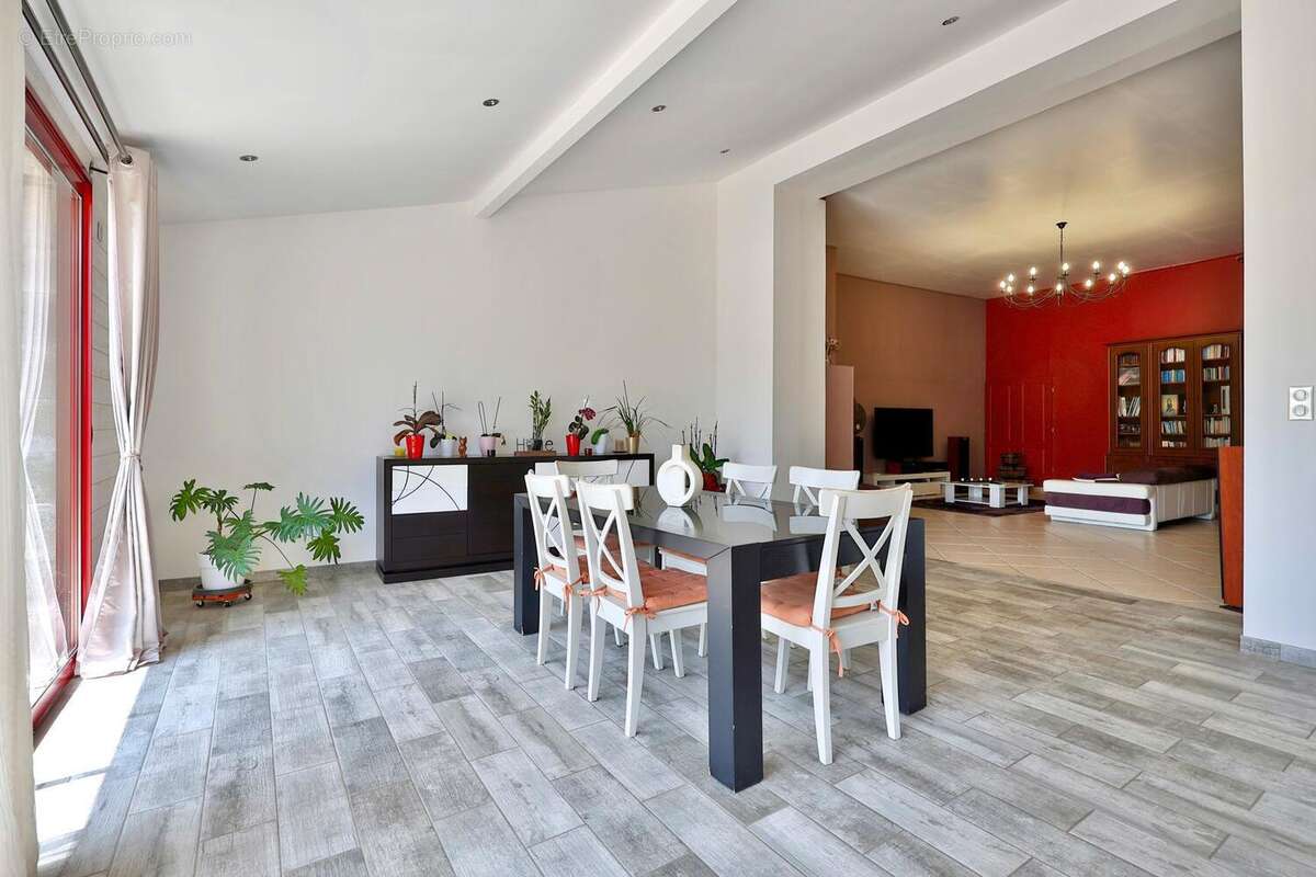 Photo 7 - Maison à BOURGOIN-JALLIEU