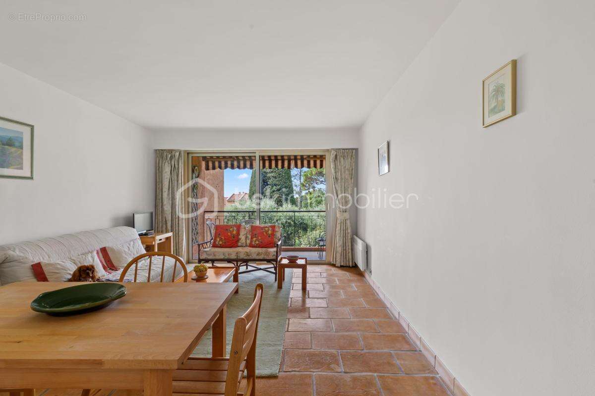 Appartement à VENCE