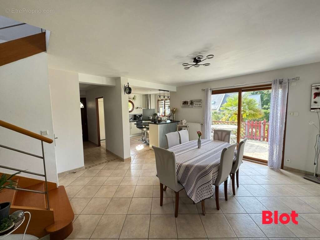 Maison à CORPS-NUDS