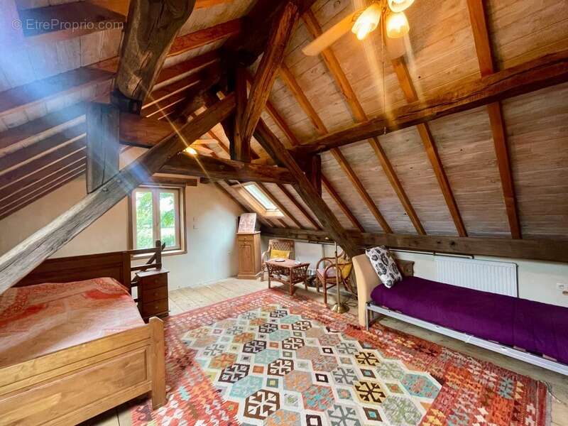 Maison à LURCY-LEVIS