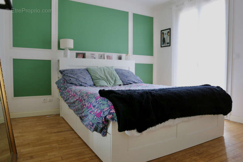 A vendre à Villers-Allerand une maison 160m2 : 5 chambres ; deux studios indepandants 35m2 et 55m2 ; - photo 7