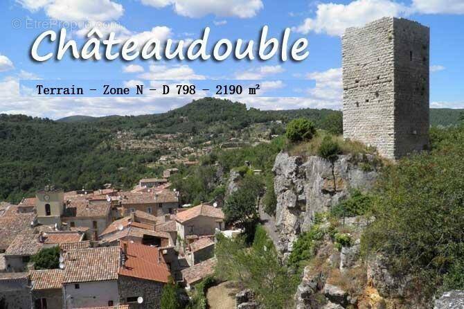   - Terrain à CHATEAUDOUBLE