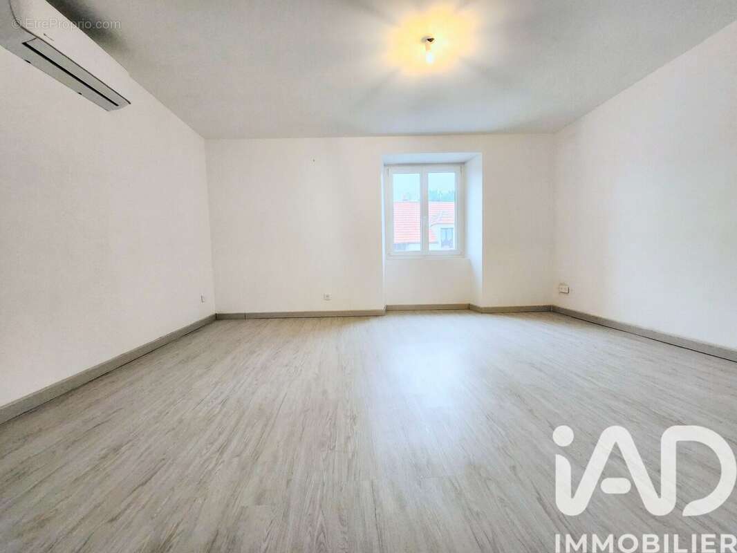 Photo 9 - Maison à MAURECOURT